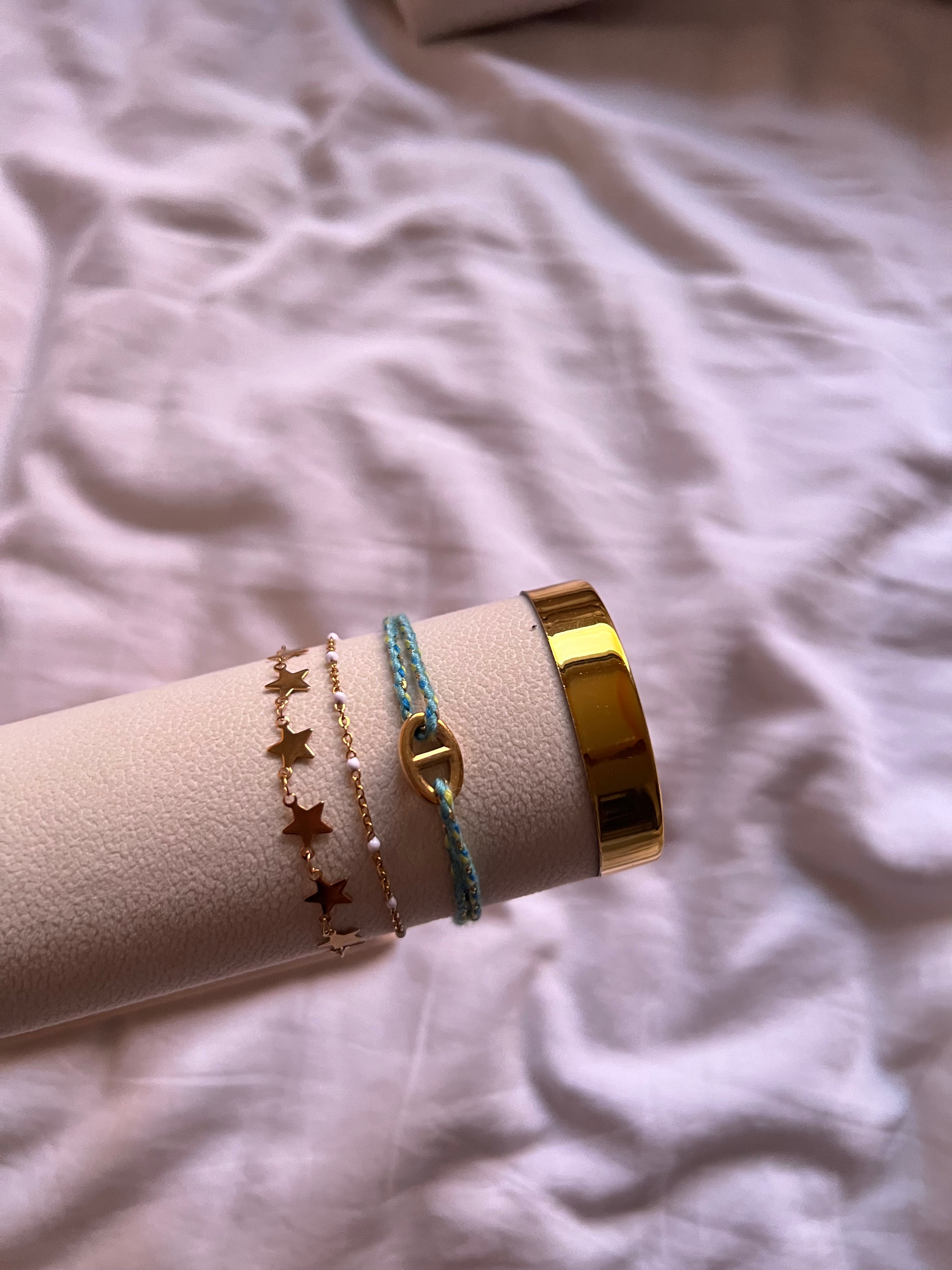 Lot 3 bracelets
