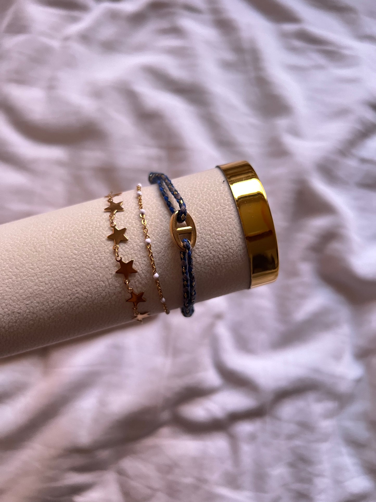 Lot 3 bracelets