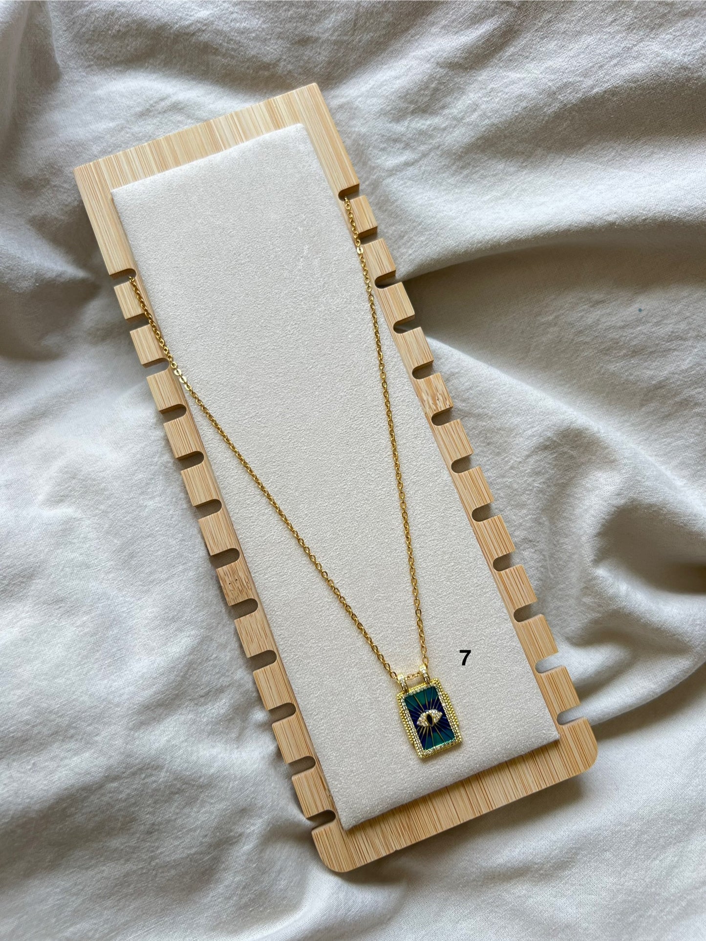Collier carte